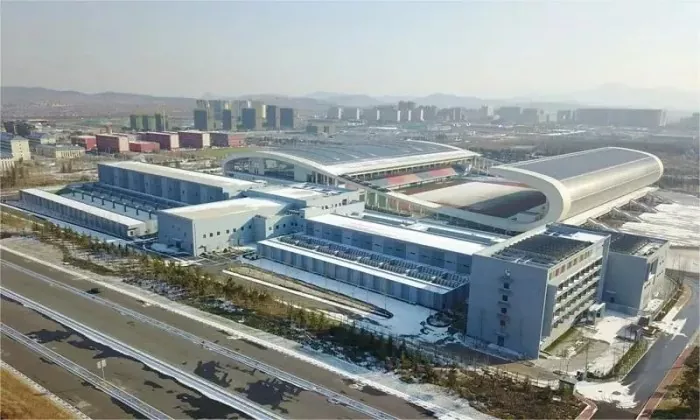 Stadiwm Chwaraeon siâp arbennig parod