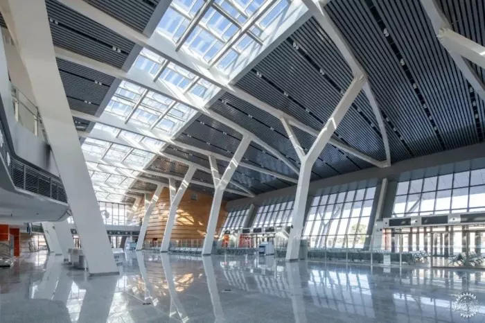 Adeilad Gorsaf Steel Modern Minimalaidd
